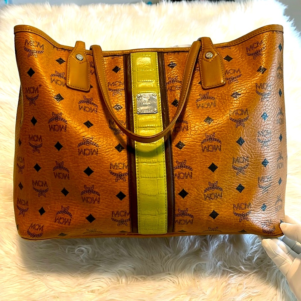 🌸Authentic MCM Vintage Large Tote🌸